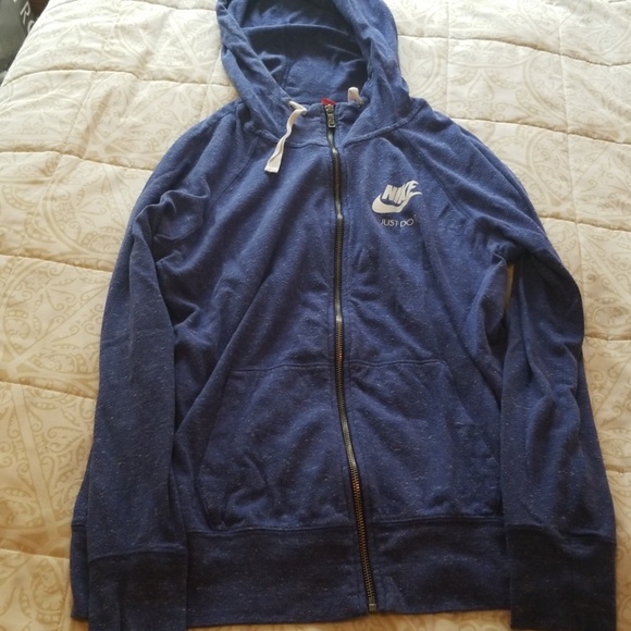 Nike Tops - Vintage nike hoodie